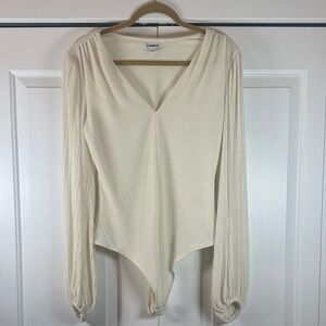 Express Cream V-Neck Long Sleeve Bodysuit